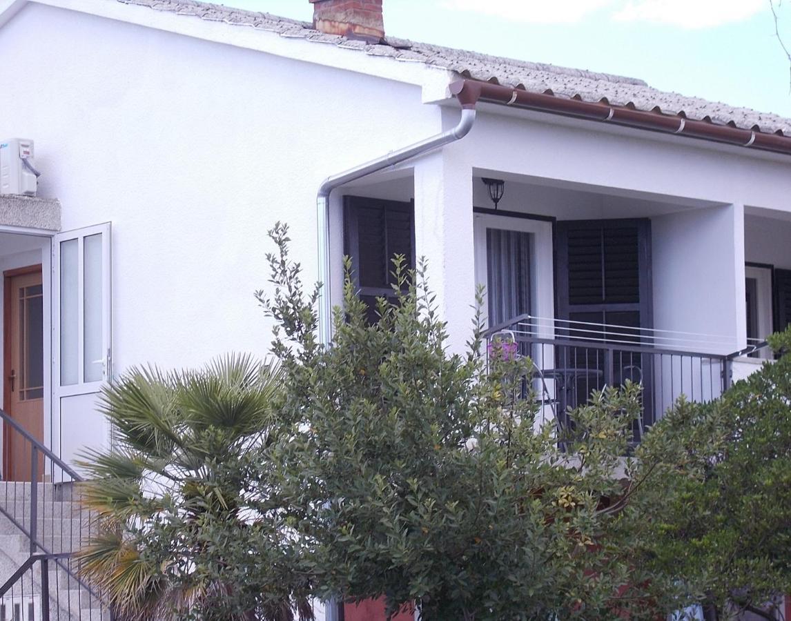 Apartment Oreskovic Krk Town Exterior foto