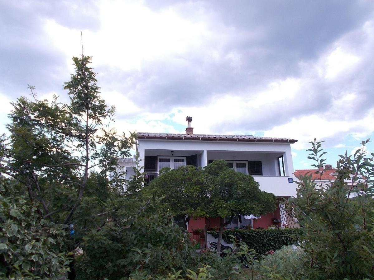Apartment Oreskovic Krk Town Exterior foto