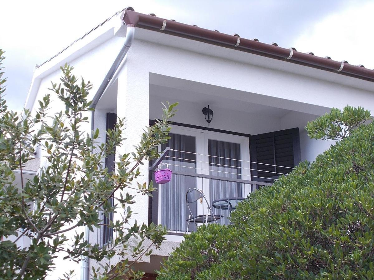 Apartment Oreskovic Krk Town Exterior foto