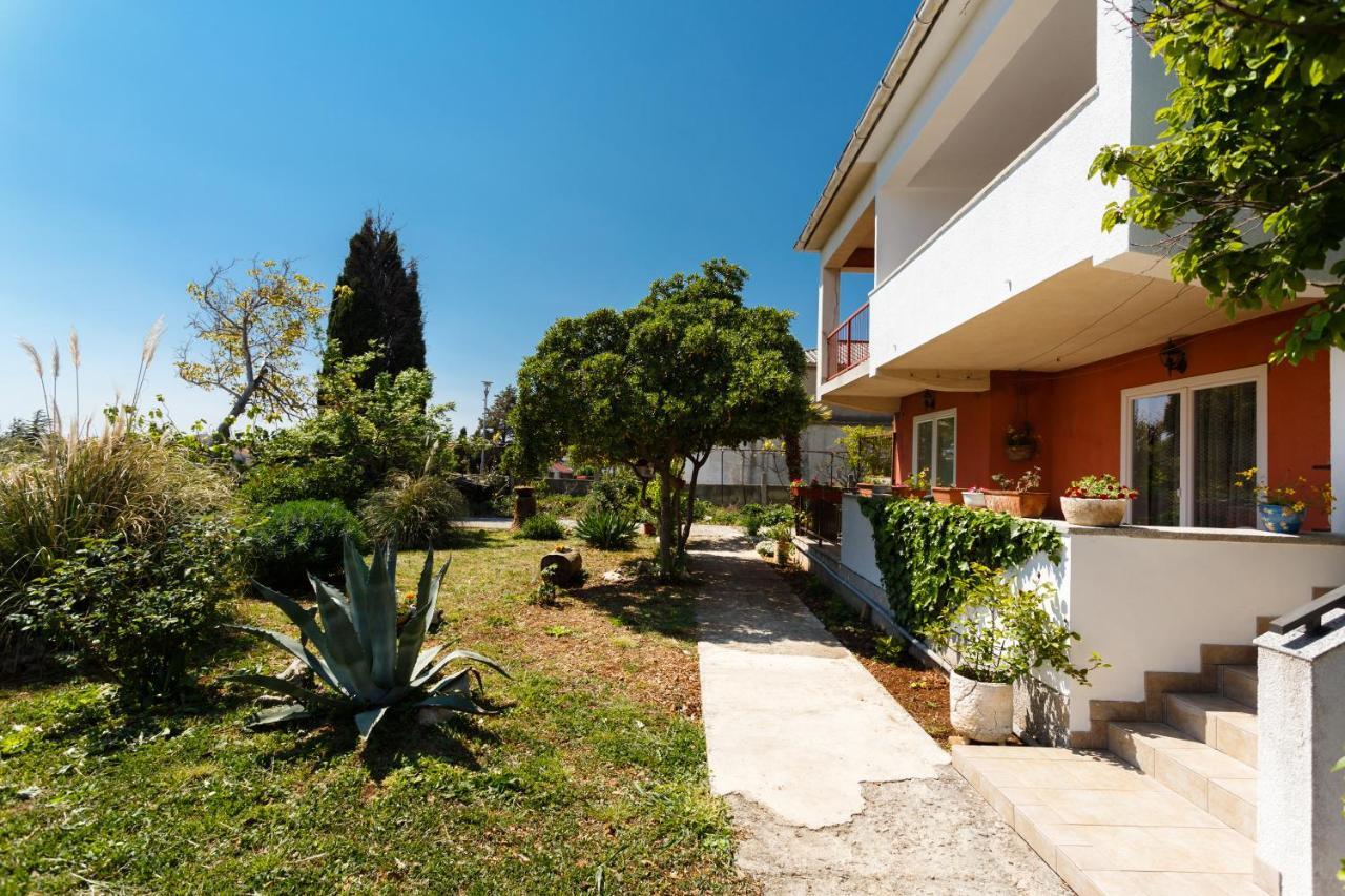 Apartment Oreskovic Krk Town Exterior foto