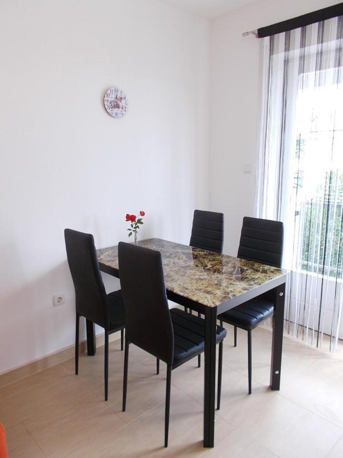Apartment Oreskovic Krk Town Exterior foto