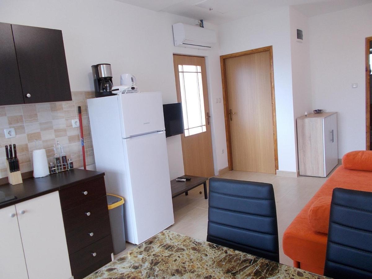 Apartment Oreskovic Krk Town Exterior foto